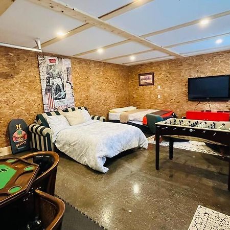 מגוג Eastern Township'S Getaway! Beach + Ski Haven מראה חיצוני תמונה